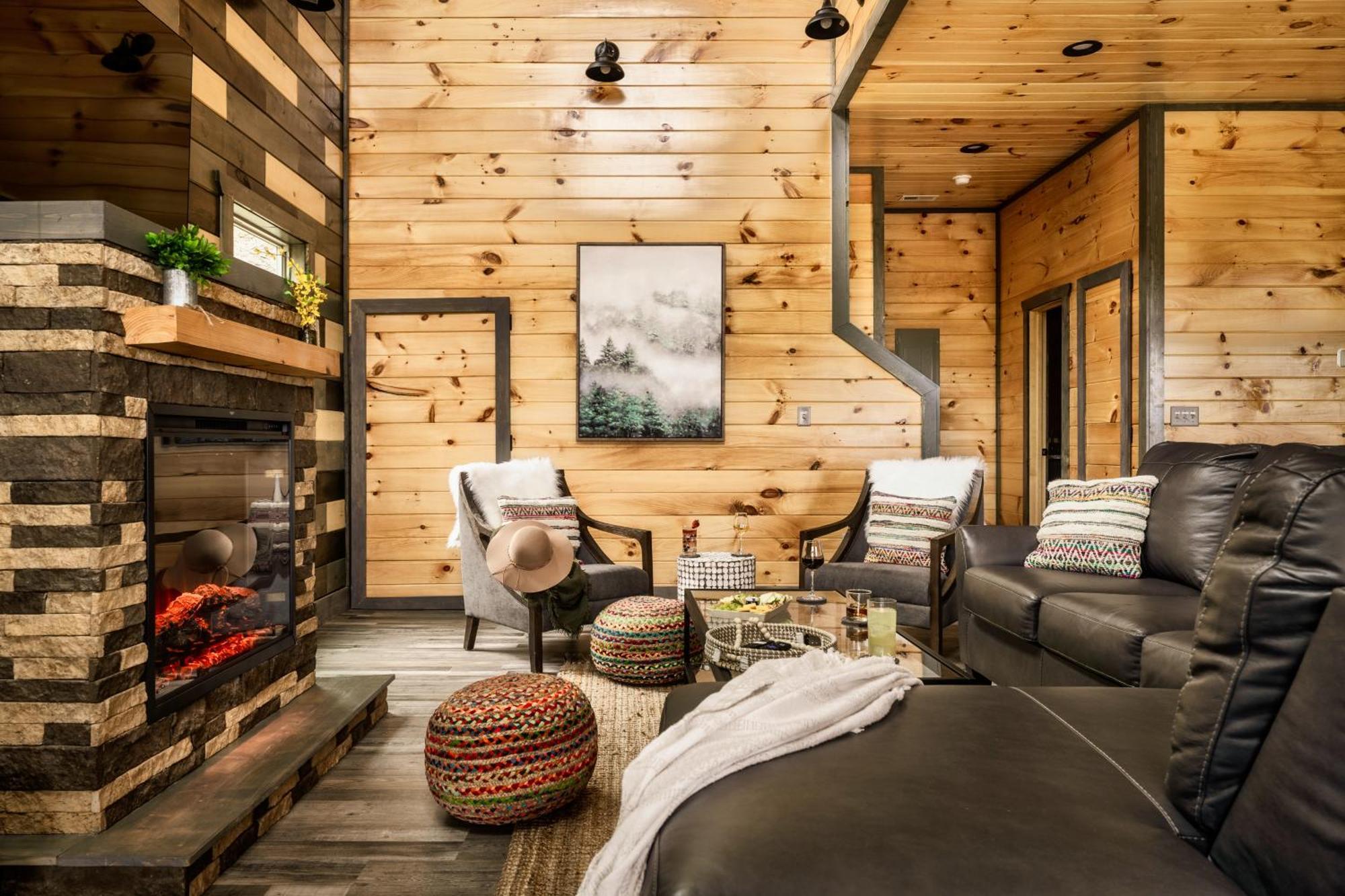 Mountainscape - Brand New Cabin W Views - Hottub - Firetable - Ps5 - Pooltable - 3 Pools ガトリンバーグ エクステリア 写真